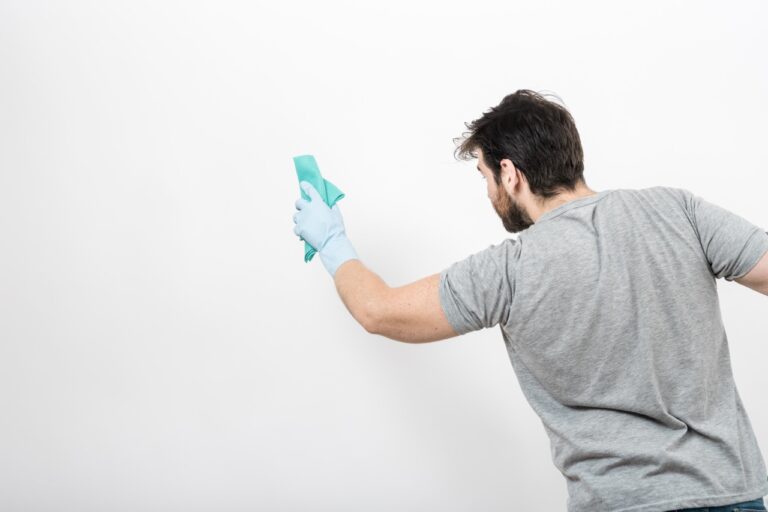 Comment entretenir vos murs peints pour qu’ils durent plus longtemps ?